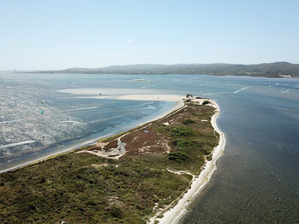 Punta Trettu Kite beach Sardegna, il miglior kite spot con acqua piatta e poco profonda